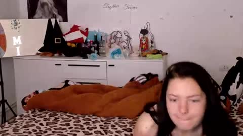 TheFarmergirl online show from 06.17.26