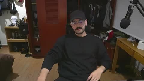 Wolf Independent model online show from 12.18.24