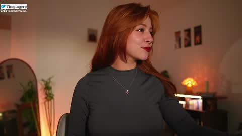Snapshot of thegingerp chatting on 07.17.26 Streaming mostly at online show from 07.17.26