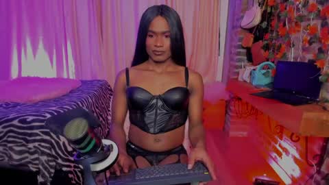 Snapshot of thegoldenbitch chatting on 03.23.26 Goldie online show from 03.23.26