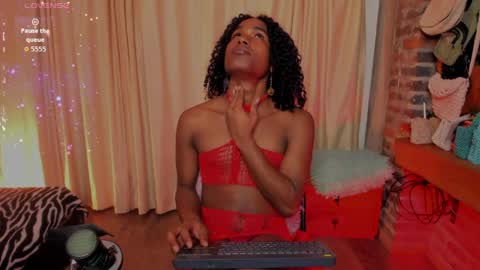 Snapshot of thegoldenbitch chatting on 04.09.26 Goldie online show from 04.09.26