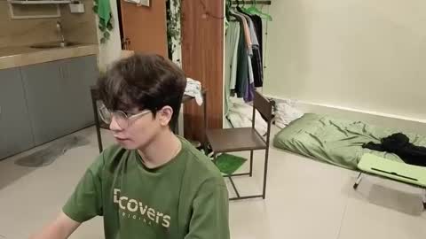 Green online show from 11.24.25