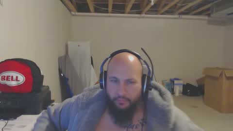 Snapshot of thehawaiian93 chatting on 02.04.26 thehawaiian93 online show from 02.04.26