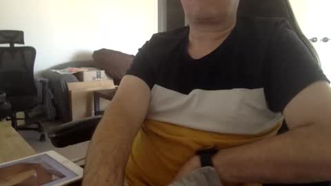 Snapshot of thehook47 chatting on 11.28.25 thehook47 online show from 11.28.25