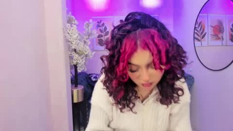 Theia  online show from 10.09.25