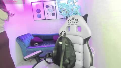 Theia  online show from 01.12.26