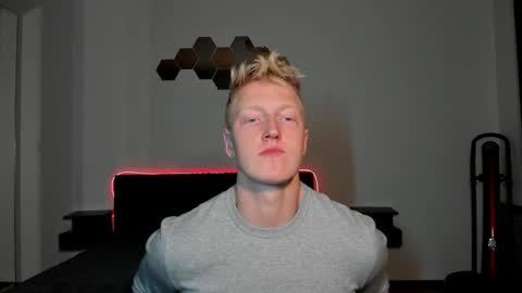 Snapshot of thejacob_d chatting on 11.24.25 thejacob_d online show from 11.24.25