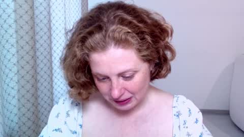 Ella online show from 10.09.25