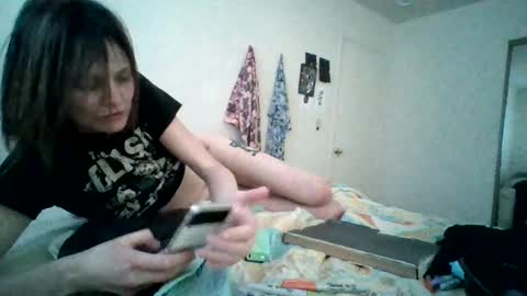 lovecreep online show from 02.27.25