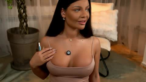 Madison online show from 04.05.26