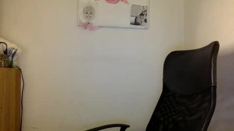 Lucy Lucy online show from 01.03.25