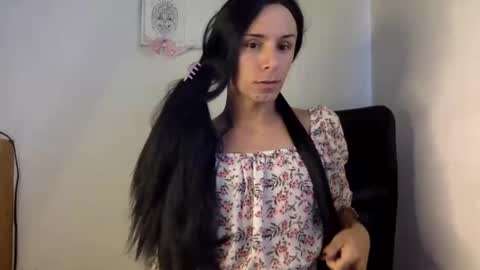 Lucy Lucy online show from 01.05.25