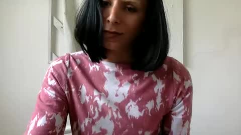 Lucy Lucy online show from 02.20.25