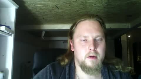 thenewdude1992 online show from 12.04.24