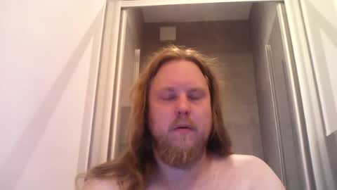 Snapshot of thenewdude1992 chatting on 06.29.26 thenewdude1992 online show from 06.29.26