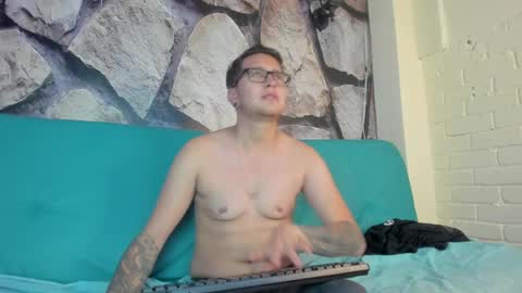 Theo online show from 04.24.26