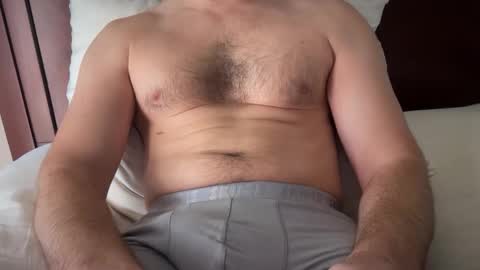 Snapshot of theonenextdoor1 chatting on 11.11.25 theonenextdoor1 online show from 11.11.25