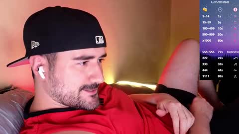 Snapshot of theoravi chatting on 12.14.25 Theo Ravi online show from 12.14.25