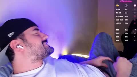 Snapshot of theoravi chatting on 12.18.25 Theo Ravi online show from 12.18.25