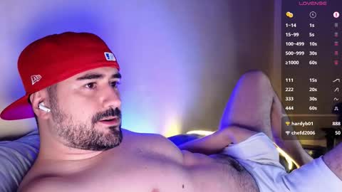 Snapshot of theoravi chatting on 02.05.26 Theo Ravi online show from 02.05.26