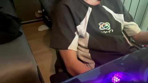 Snapshot of theothede19cm chatting on 11.03.25 theothede19cm online show from 11.03.25