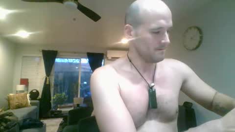 Snapshot of theoutfitter chatting on 02.24.26 MISTERPOWERS online show from 02.24.26