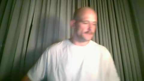 Snapshot of theoutfitter chatting on 07.10.26 MISTERPOWERS online show from 07.10.26