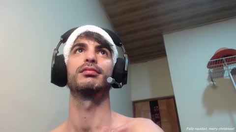 Snapshot of therazhanen chatting on 12.27.24 Santiago Enrique online show from 12.27.24