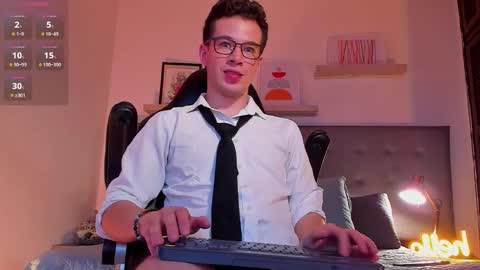 Snapshot of therealmartincox chatting on 10.08.25 4th online show from 10.08.25