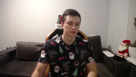 Snapshot of theroadtomars chatting on 12.31.24 Nick online show from 12.31.24