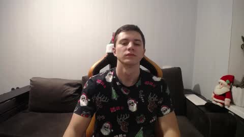 Snapshot of theroadtomars chatting on 12.31.24 Nick online show from 12.31.24