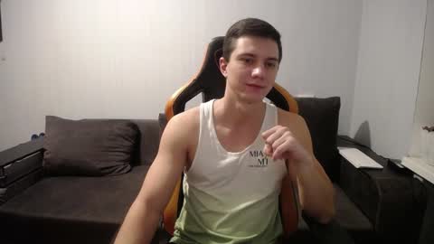 Snapshot of theroadtomars chatting on 01.06.25 Nick online show from 01.06.25