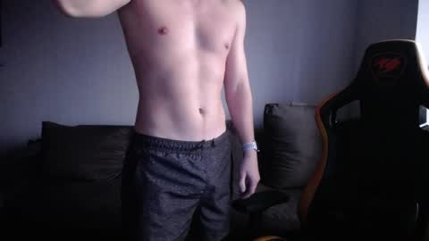 Snapshot of theroadtomars chatting on 01.07.25 Nick online show from 01.07.25