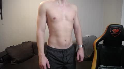 Snapshot of theroadtomars chatting on 01.10.25 Nick online show from 01.10.25