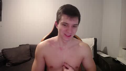 Snapshot of theroadtomars chatting on 01.12.25 Nick online show from 01.12.25