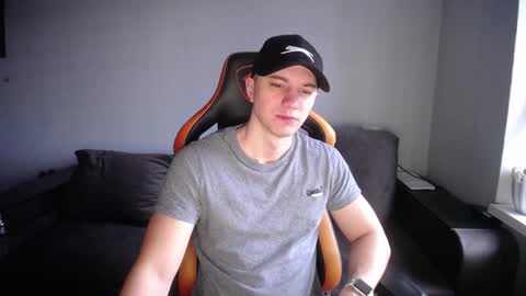 Snapshot of theroadtomars chatting on 01.19.25 Nick online show from 01.19.25