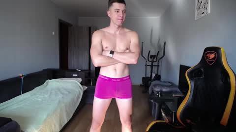 Snapshot of theroadtomars chatting on 09.15.25 Nick online show from 09.15.25