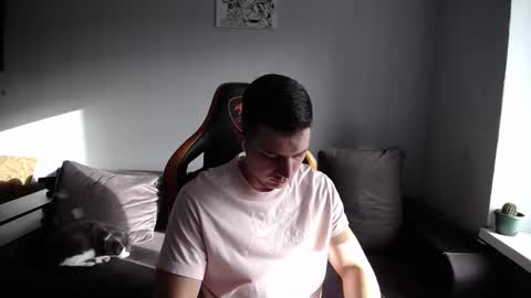 Snapshot of theroadtomars chatting on 10.12.25 Nick online show from 10.12.25