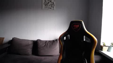 Snapshot of theroadtomars chatting on 10.22.25 Nick online show from 10.22.25