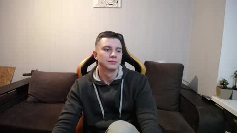 Snapshot of theroadtomars chatting on 11.07.25 Nick online show from 11.07.25