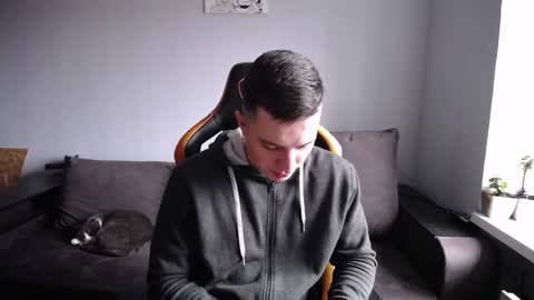 Snapshot of theroadtomars chatting on 11.08.25 Nick online show from 11.08.25