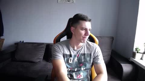 Snapshot of theroadtomars chatting on 11.12.25 Nick online show from 11.12.25