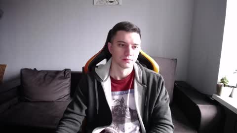 Snapshot of theroadtomars chatting on 11.30.25 Nick online show from 11.30.25