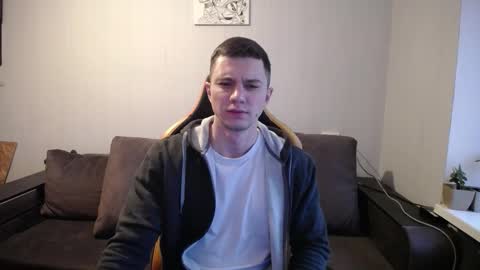 Snapshot of theroadtomars chatting on 12.02.25 Nick online show from 12.02.25