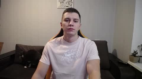 Snapshot of theroadtomars chatting on 01.08.26 Nick online show from 01.08.26