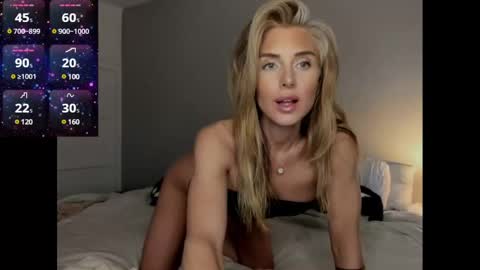 Selina Kyle online show from 02.06.25