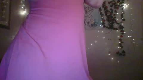 Snapshot of thesillymillie chatting on 12.11.24 sillymillie0 online show from 12.11.24