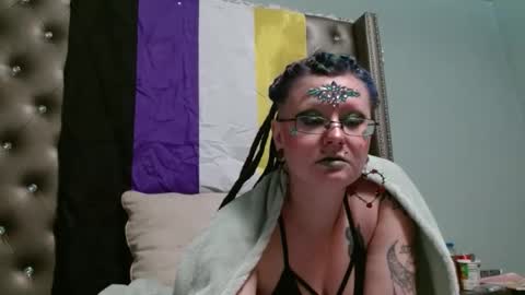 Siren of the Fae online show from 12.04.25