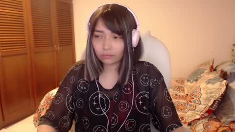 Snapshot of thetalkingbutt chatting on 02.01.25 Mai online show from 02.01.25