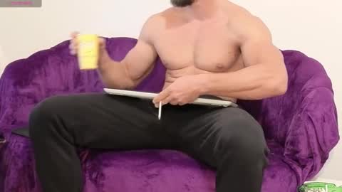 Snapshot of thetopalex chatting on 09.27.25 TheTopAlex online show from 09.27.25